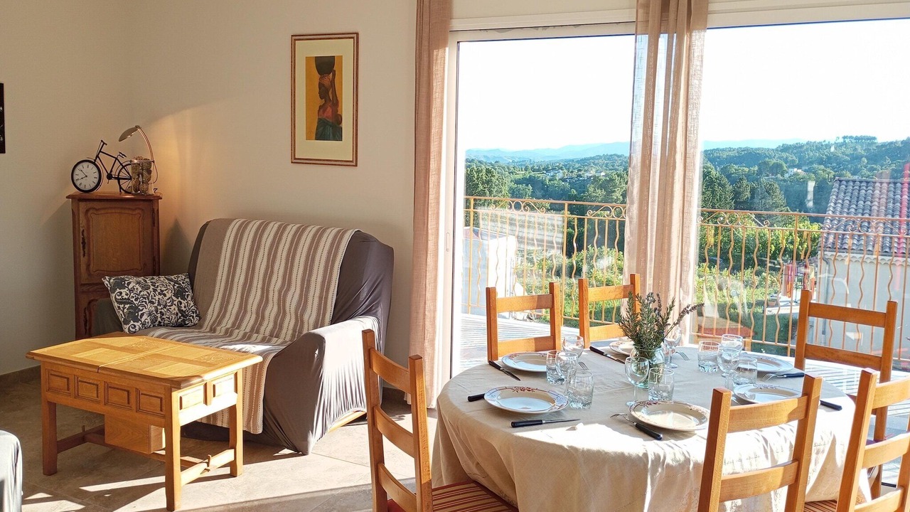 Photo of Livingroom in Largentiere