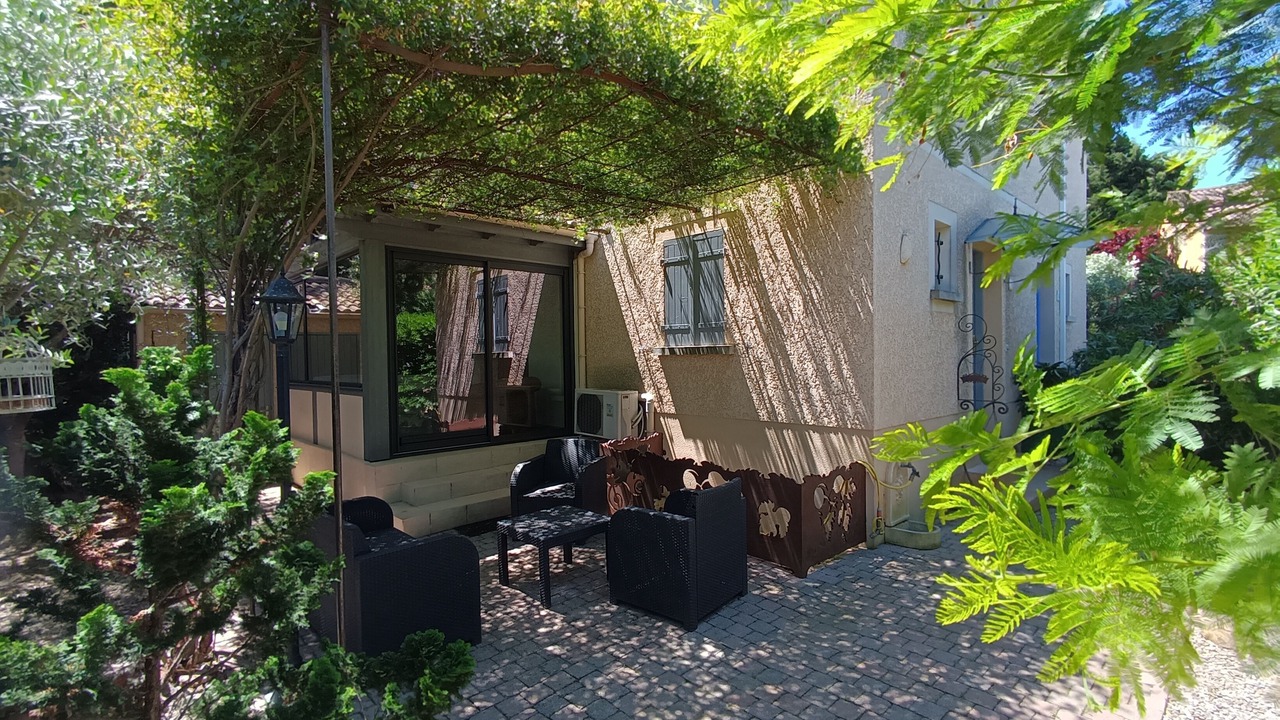 Photo of Patio Balcony in Loriol-du-Comtat