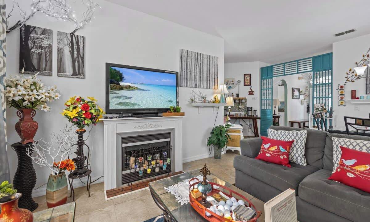Photo of Livingroom in Highlands Reserve