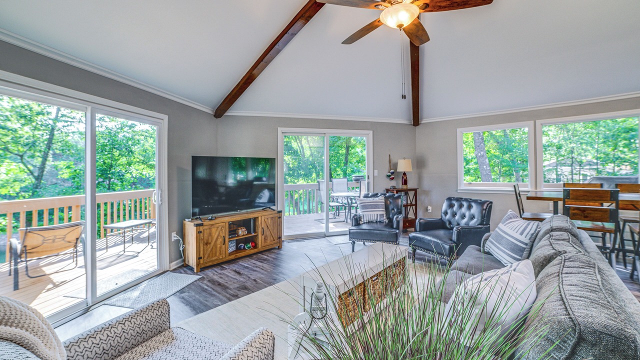 Photo of Livingroom in Gilbertsville