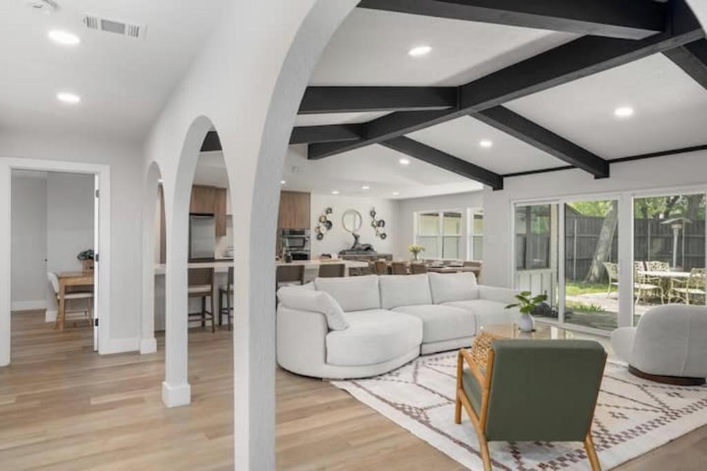 Photo of Livingroom in Grand Prairie