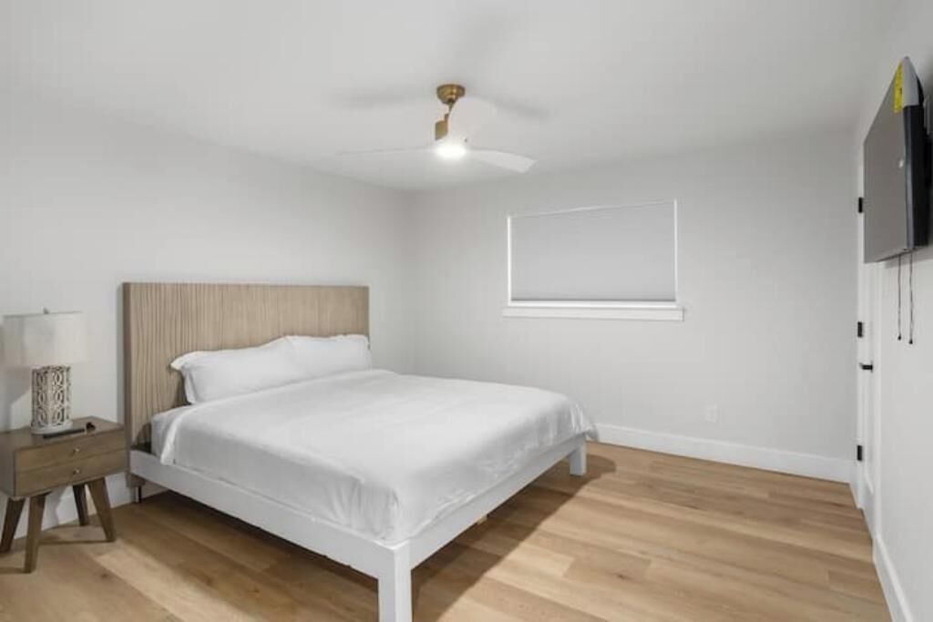 Photo of Bedroom in Grand Prairie
