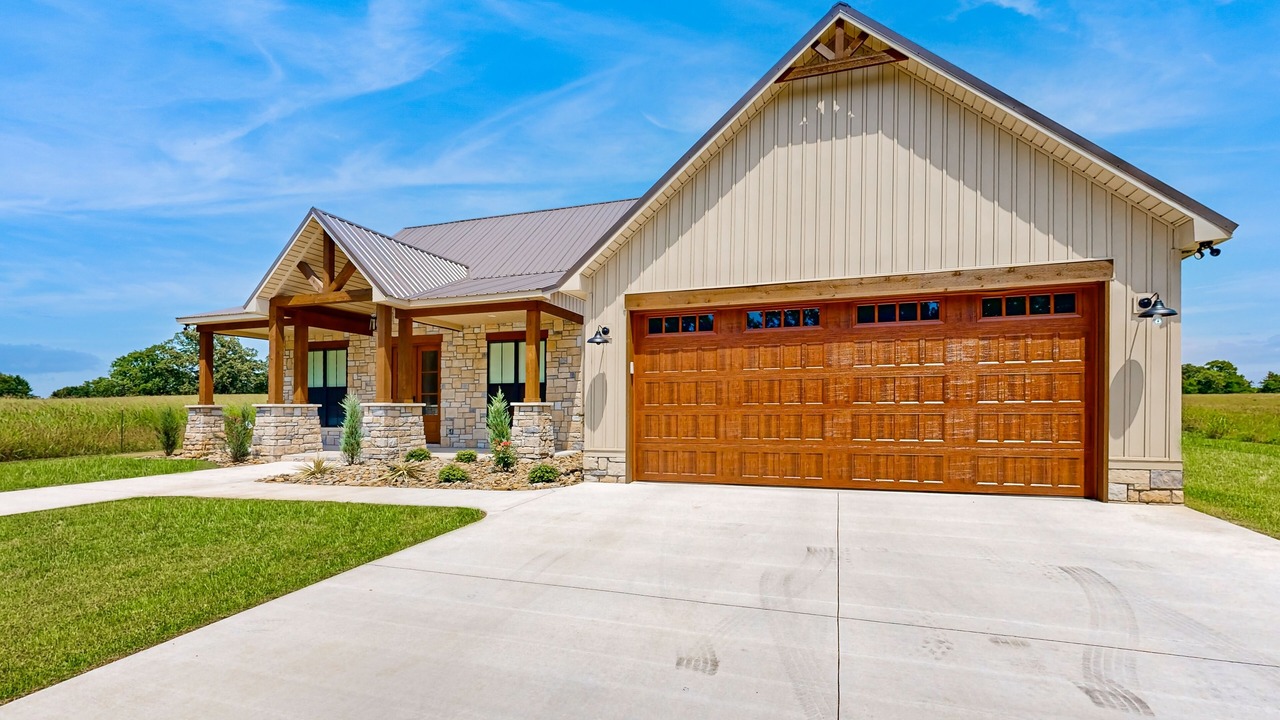 Photo of Outdoor in Hoyt