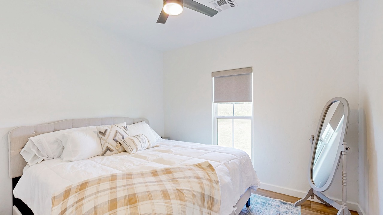 Photo of Bedroom in Hoyt