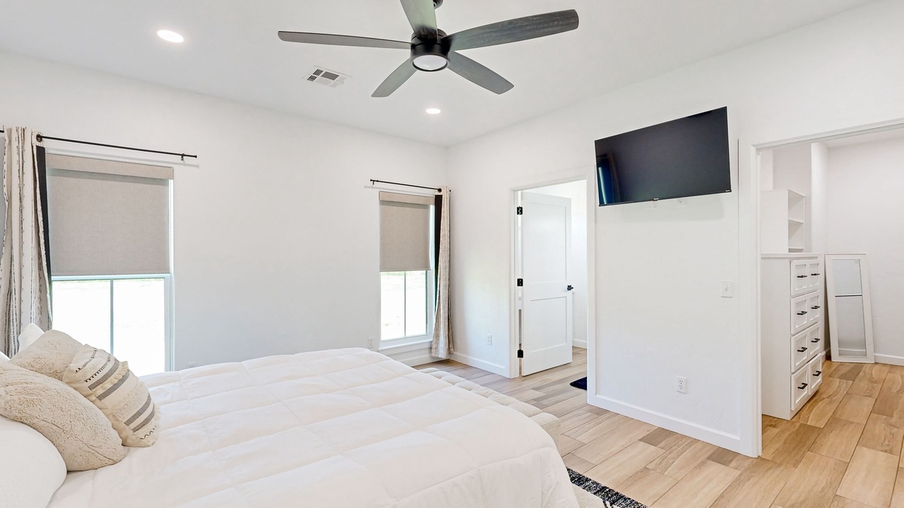 Photo of Bedroom in Hoyt