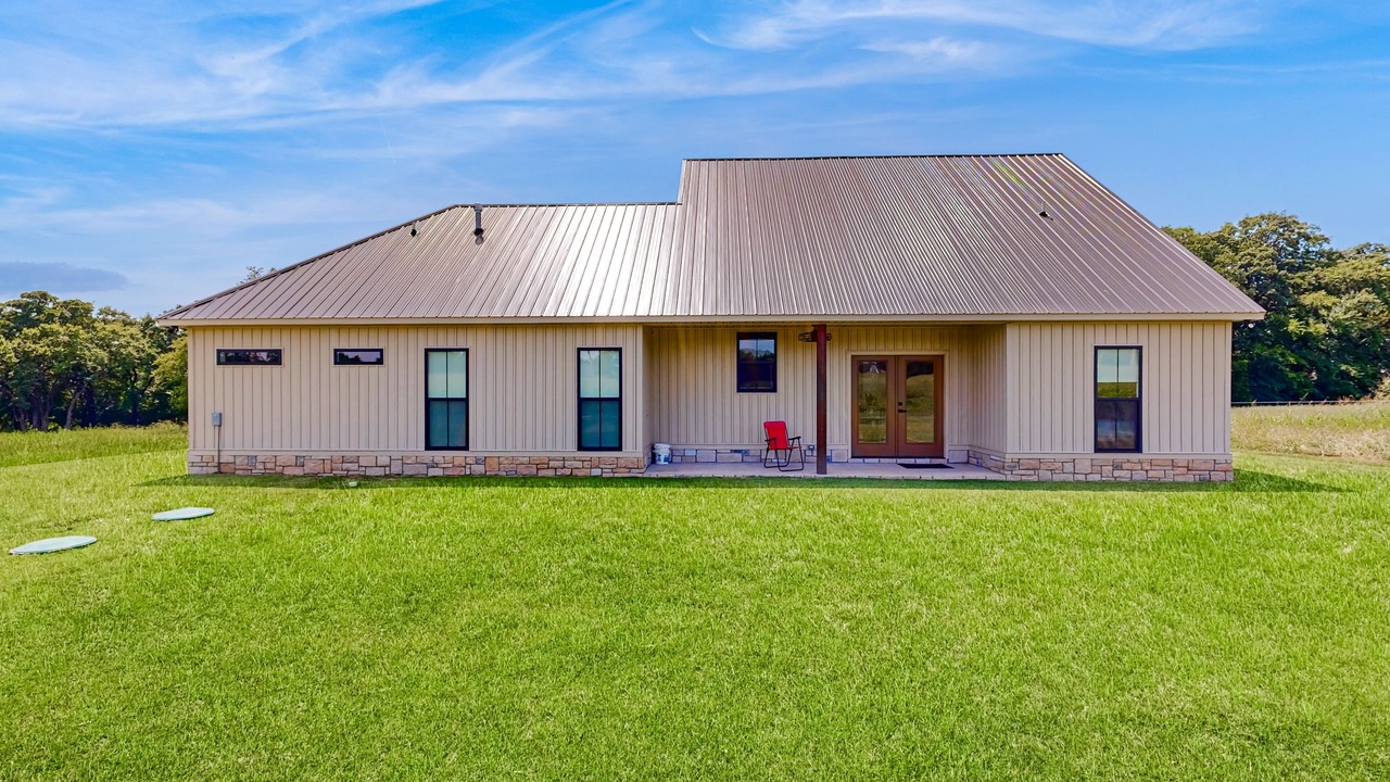 Photo of Outdoor in Hoyt
