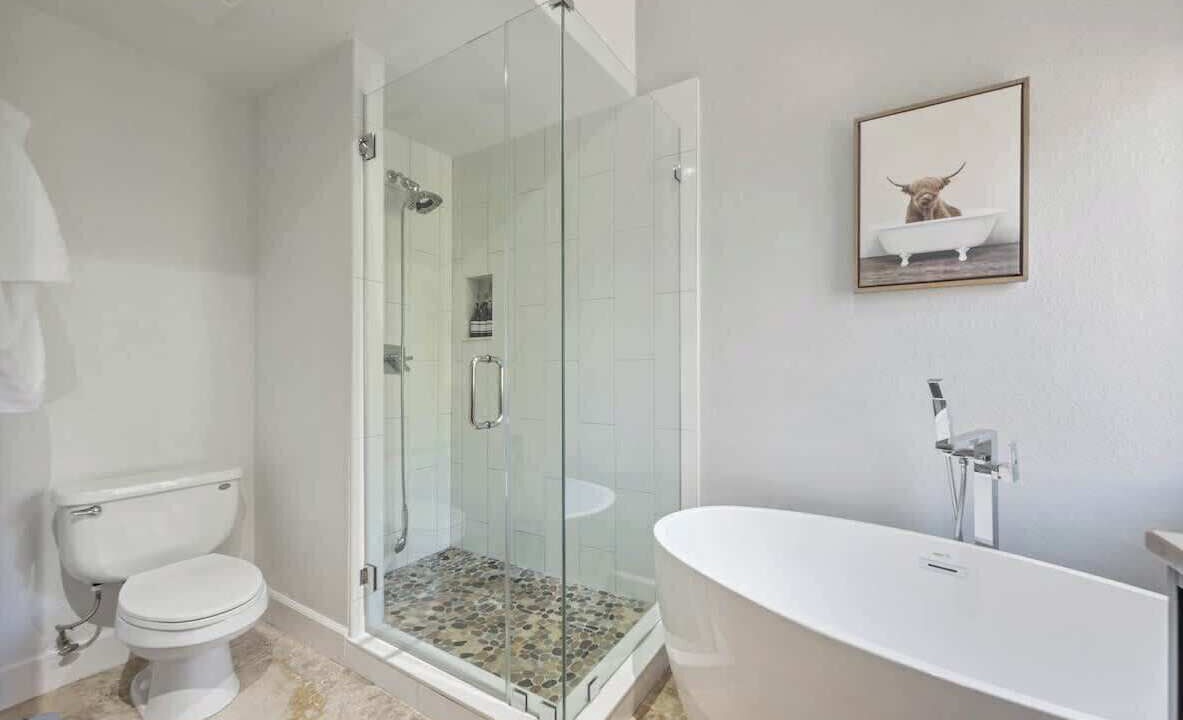 Photo of Bathroom in Castaic