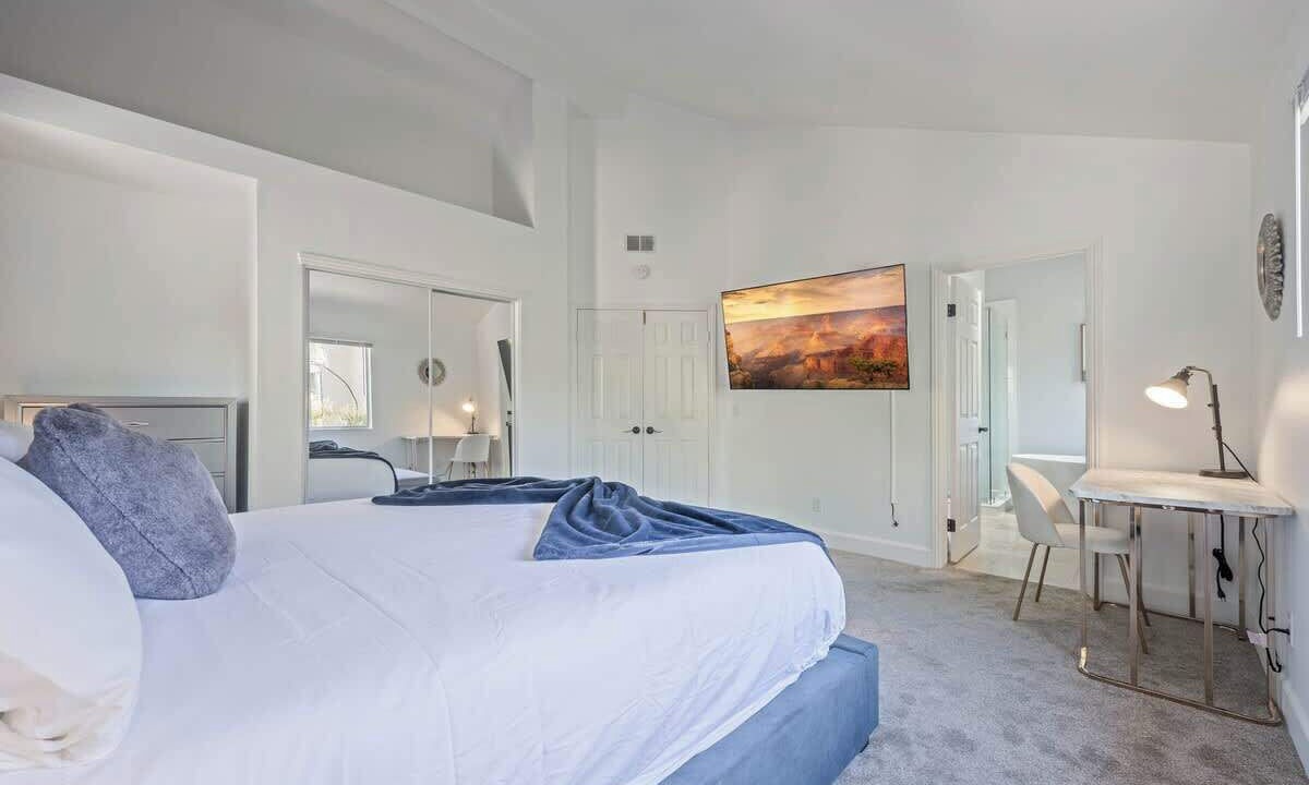 Photo of Bedroom in Castaic