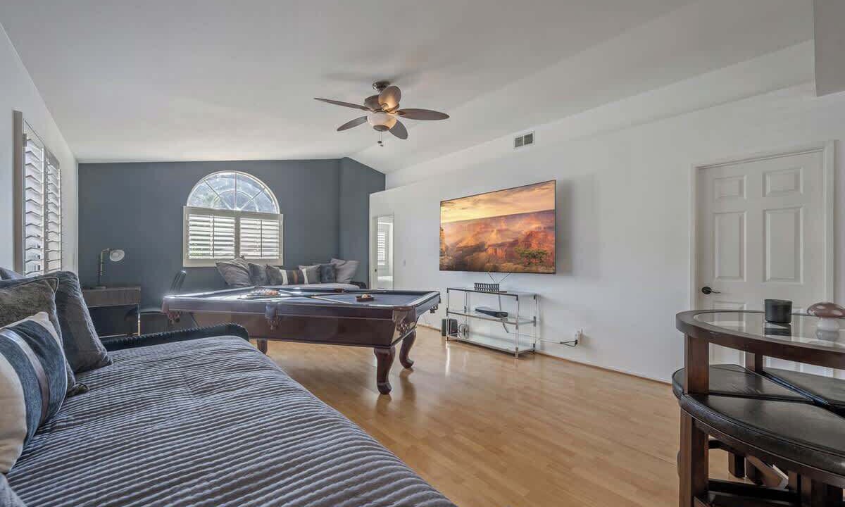 Photo of Livingroom in Castaic