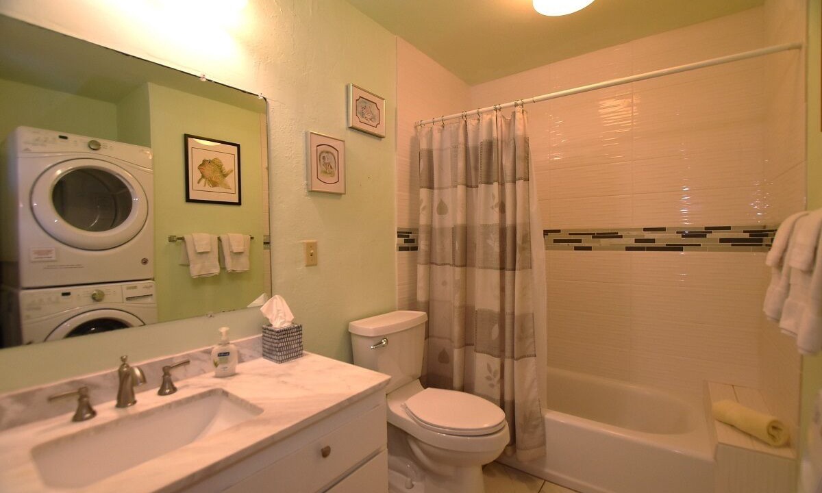 Photo of Bathroom in Waikoloa