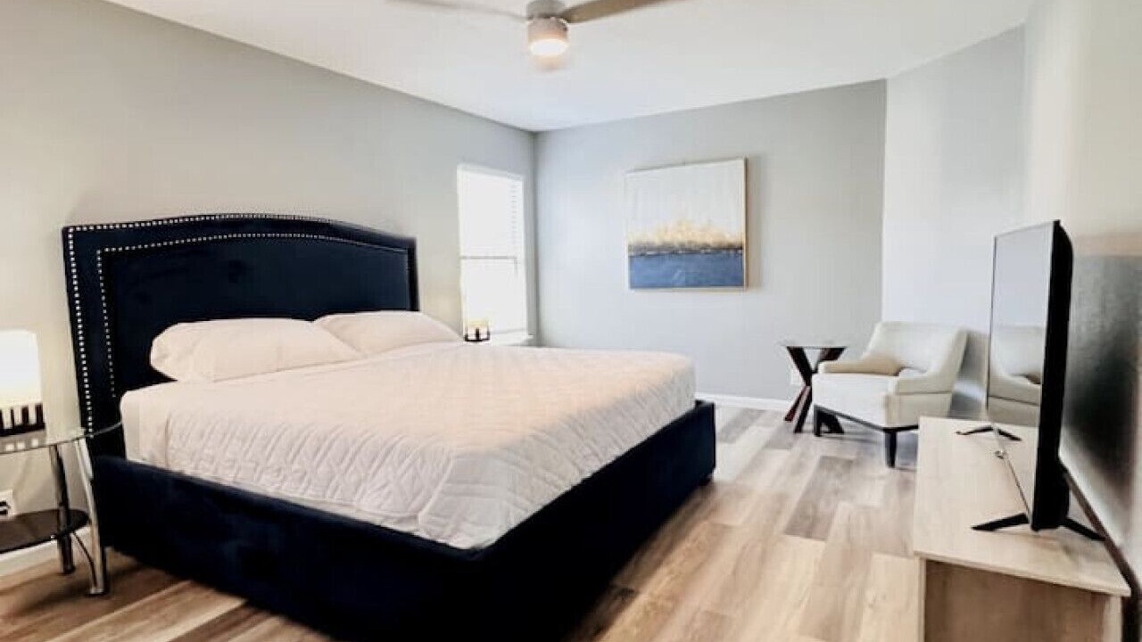 Photo of Bedroom in Medical Center District