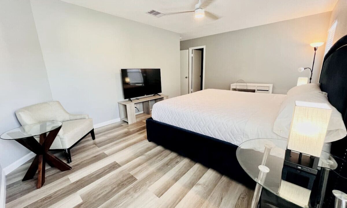 Photo of Bedroom in Medical Center District