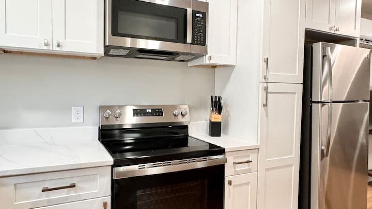 Photo of Kitchen in Northwest Los Angeles Heights