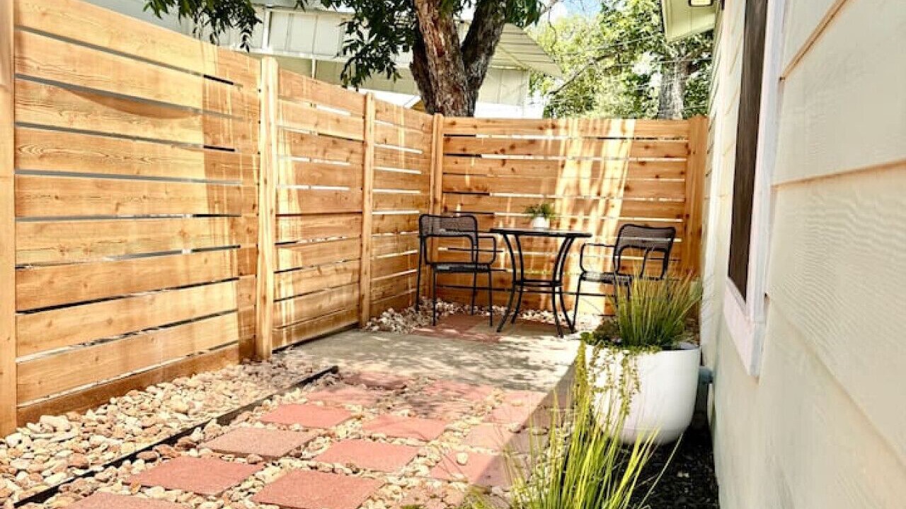 Photo of Patio Balcony in Northwest Los Angeles Heights