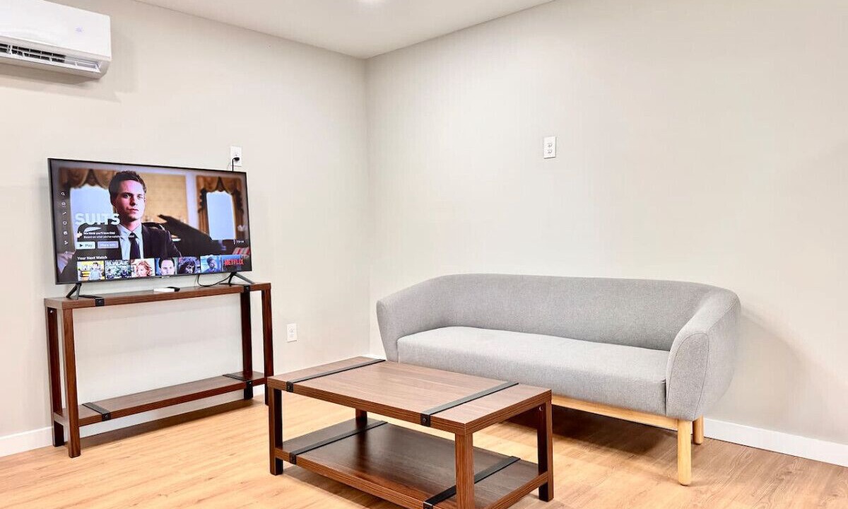 Photo of Livingroom in Northwest Los Angeles Heights