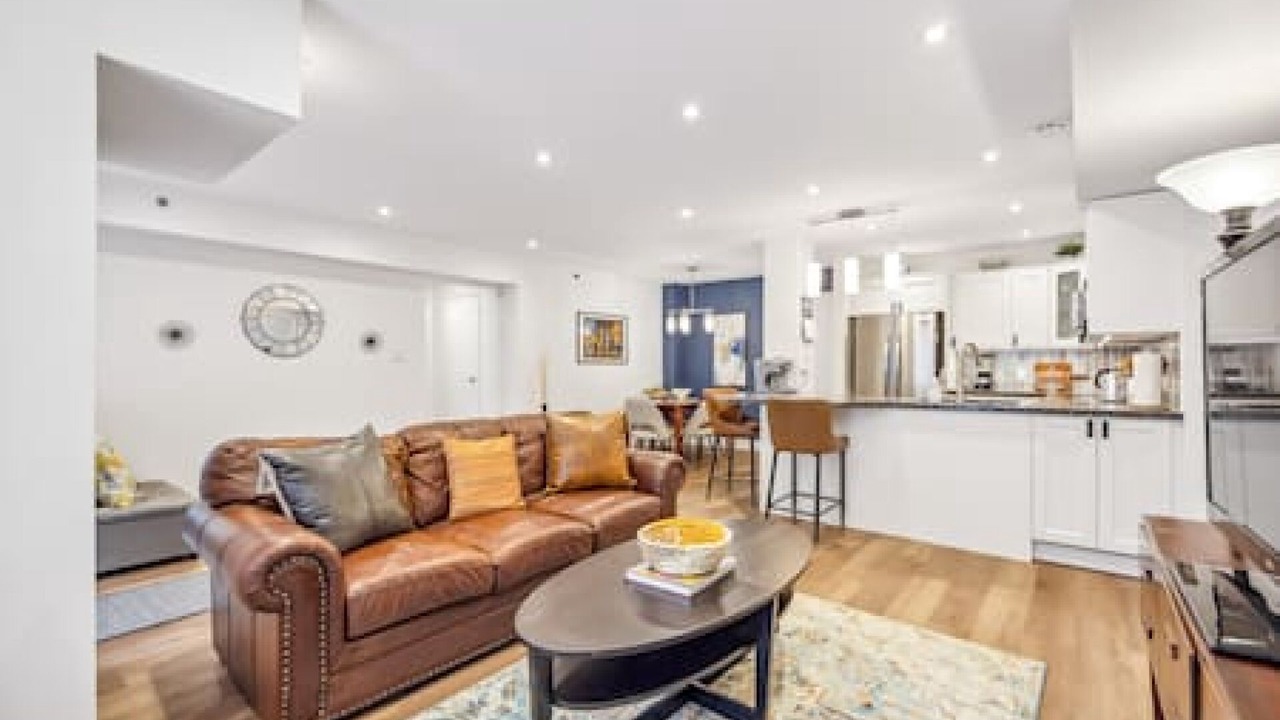 Photo of Livingroom in Richmond Hill