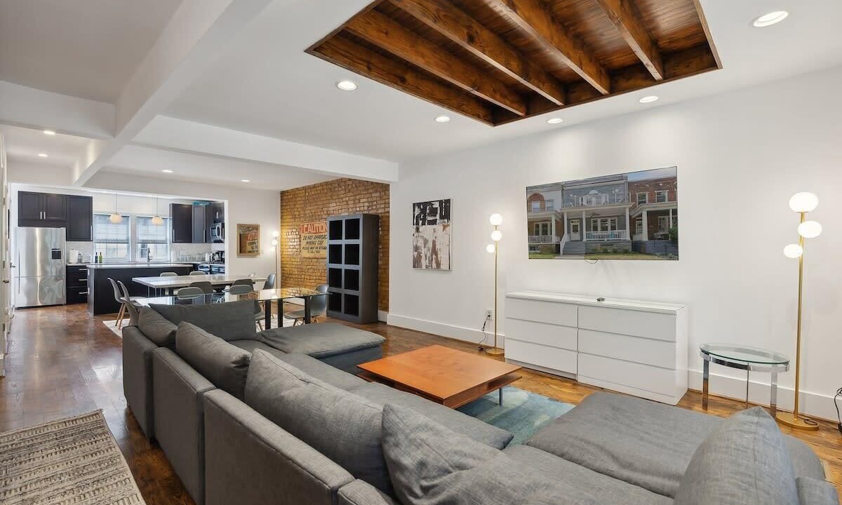 Photo of Livingroom in Petworth