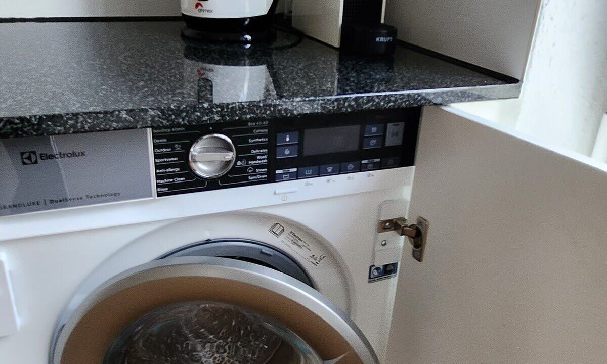 Photo of Others in Werd