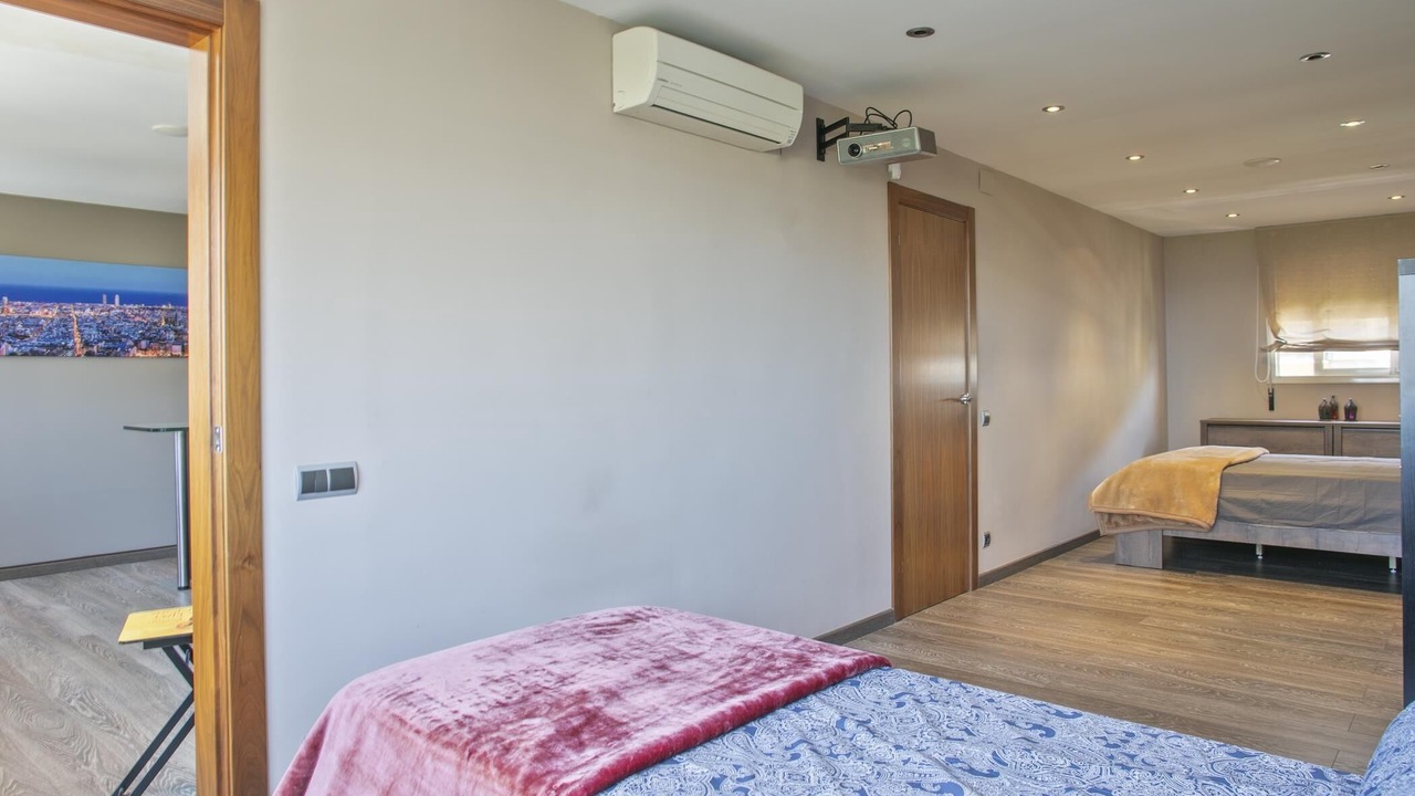 Photo of Bedroom in Montbau