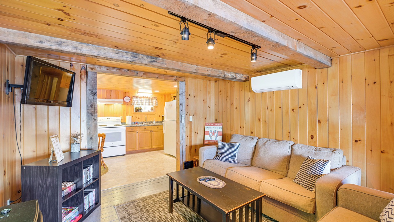 Photo of Livingroom in East Machias