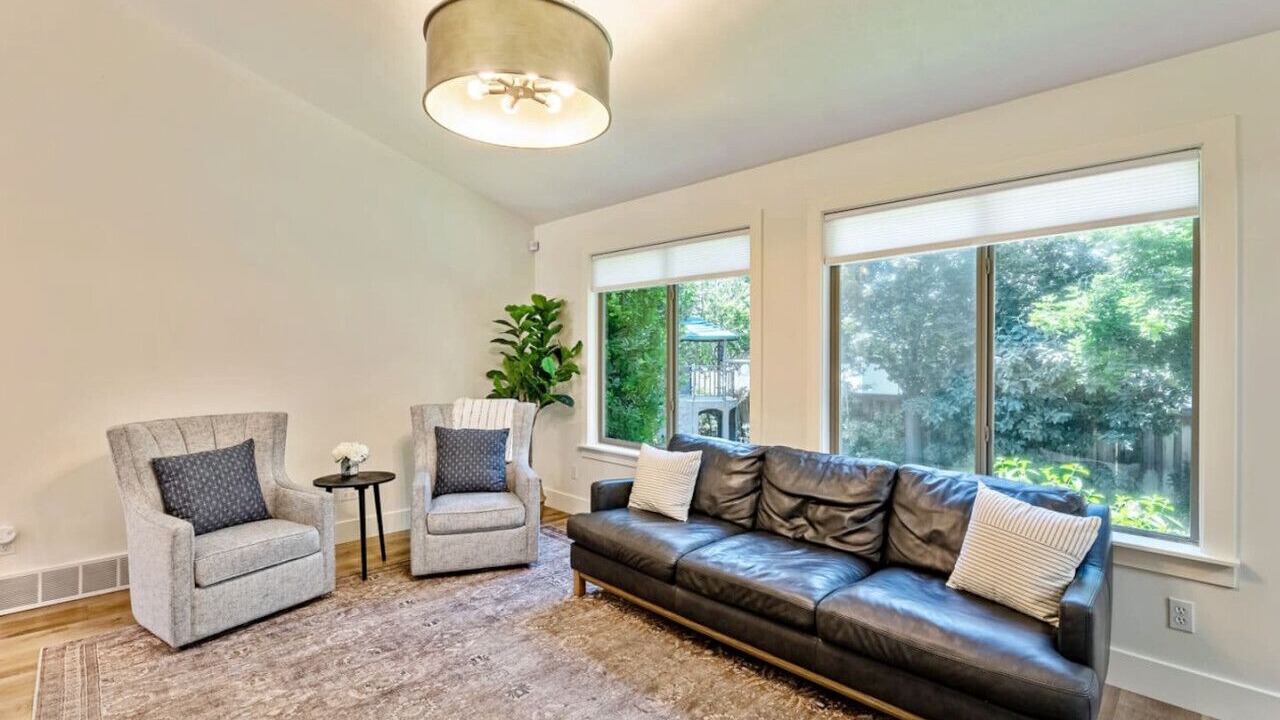 Photo of Livingroom in Pleasant Grove
