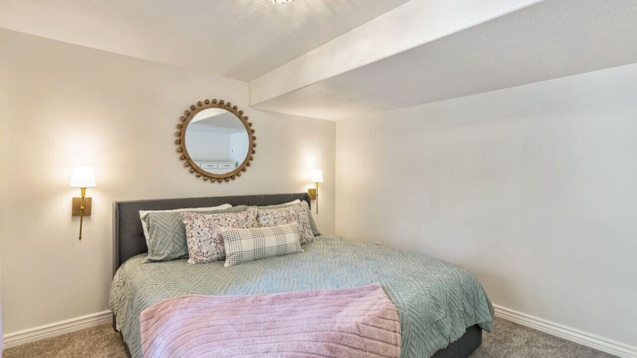 Photo of Bedroom in Pleasant Grove