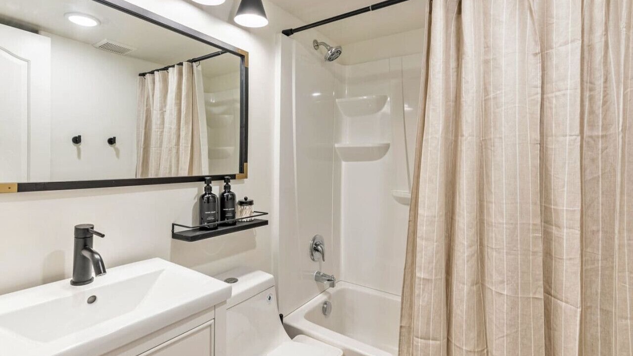 Photo of Bathroom in Pleasant Grove