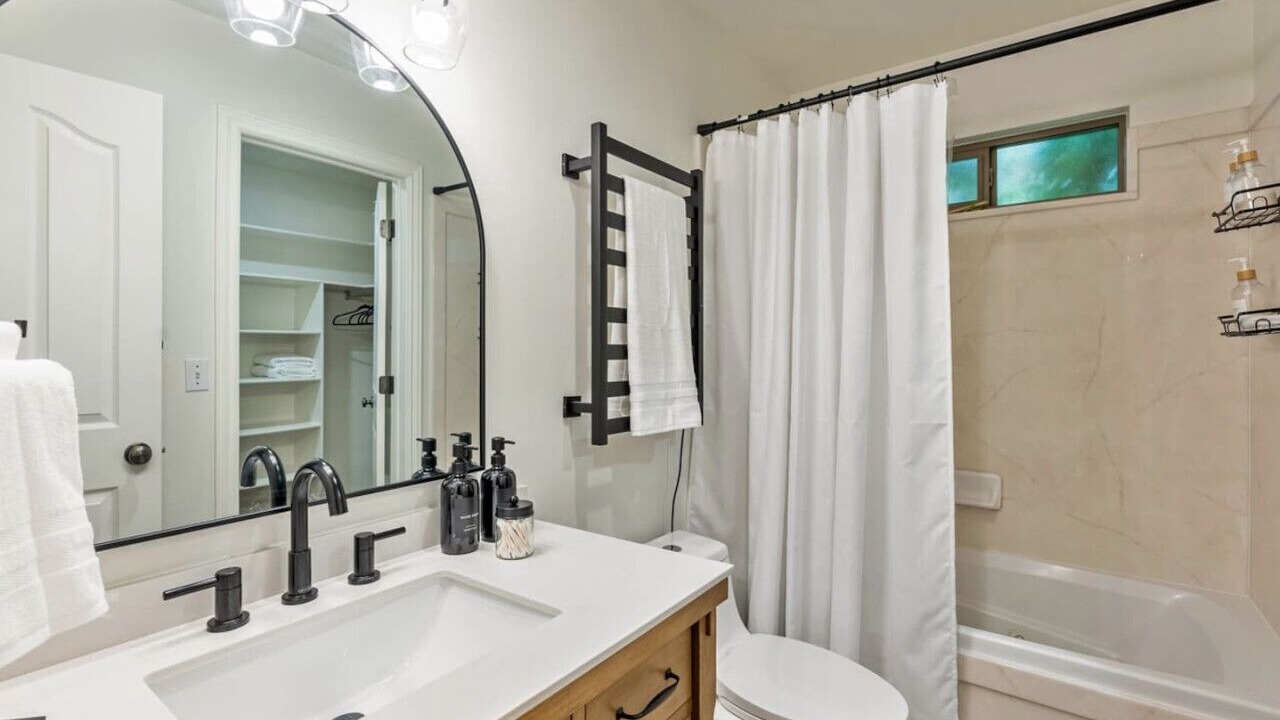 Photo of Bathroom in Pleasant Grove