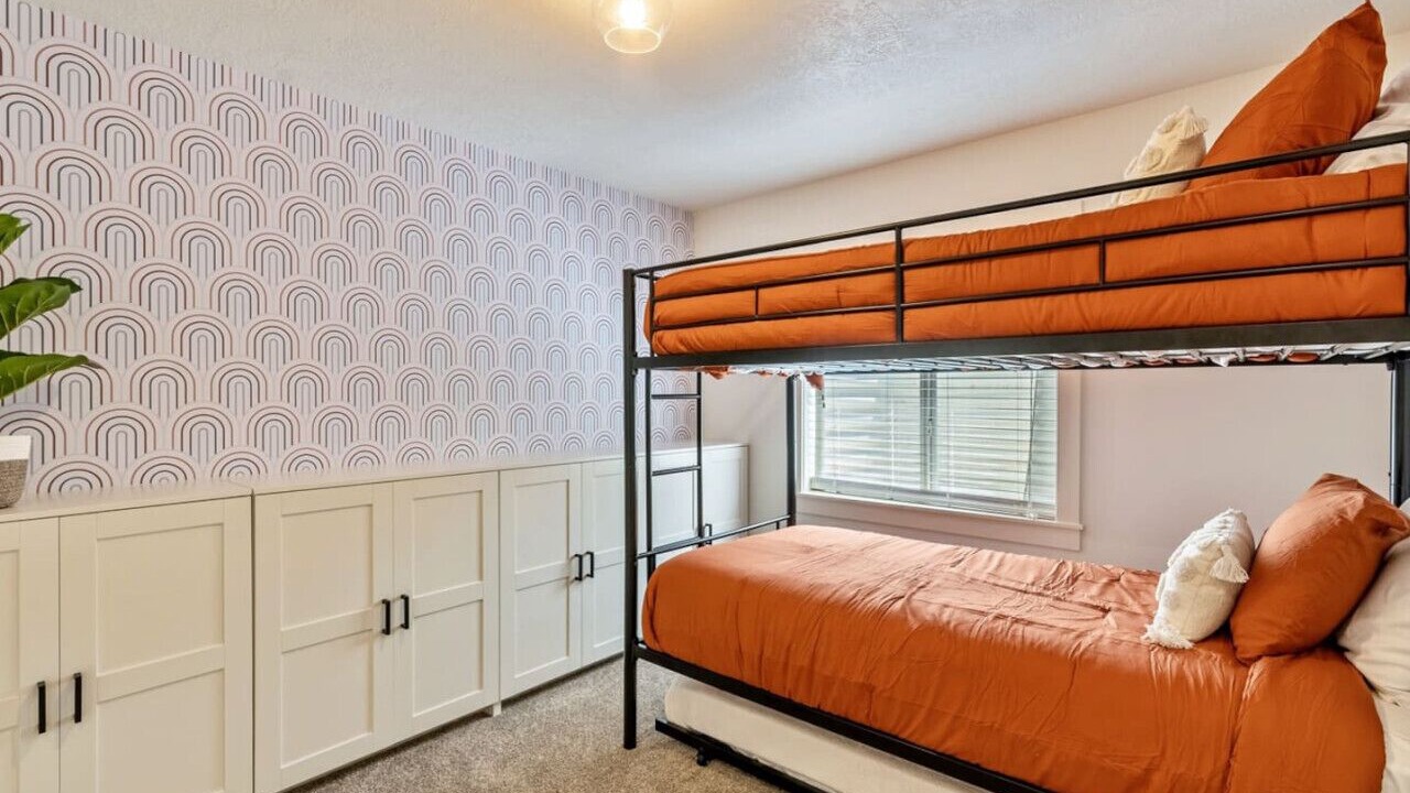 Photo of Bedroom in Pleasant Grove