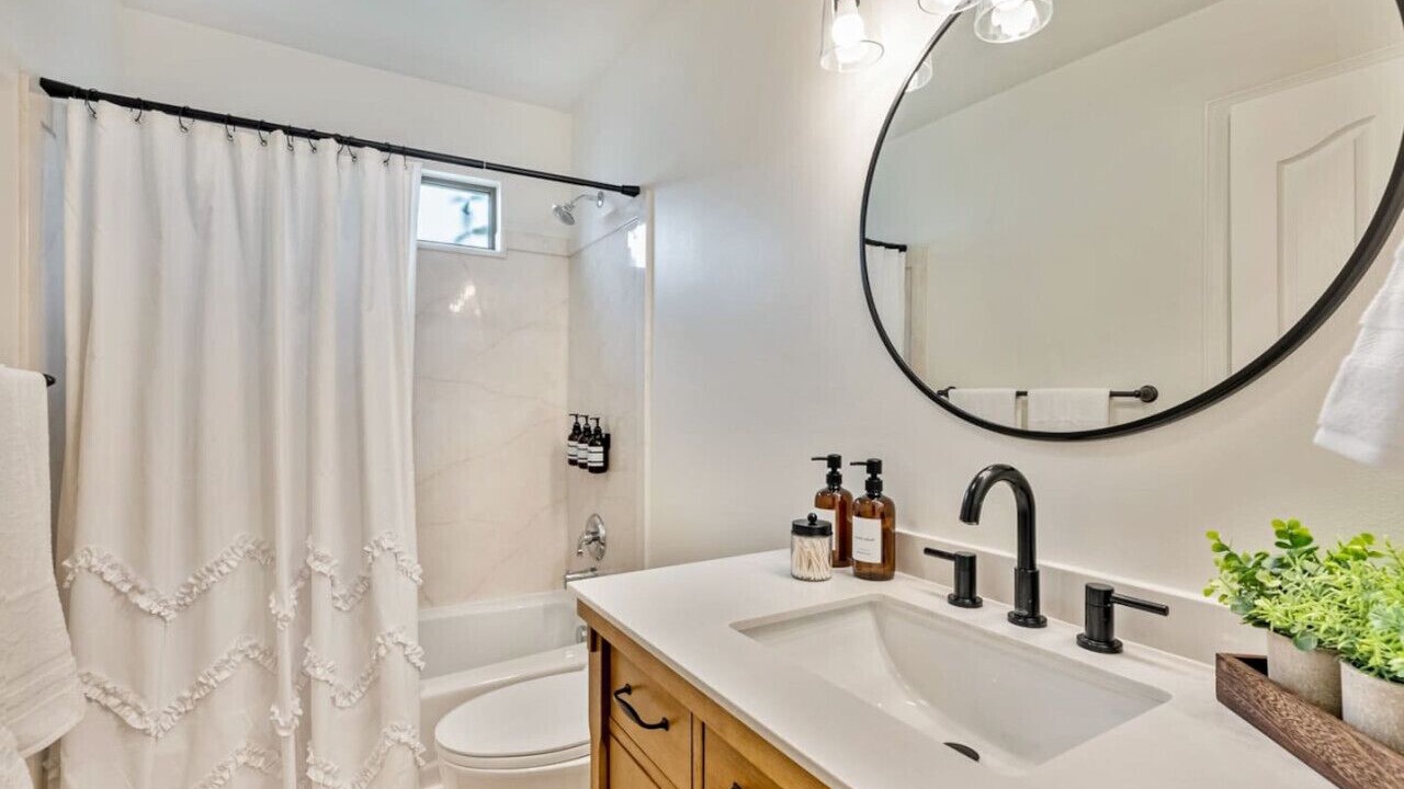Photo of Bathroom in Pleasant Grove