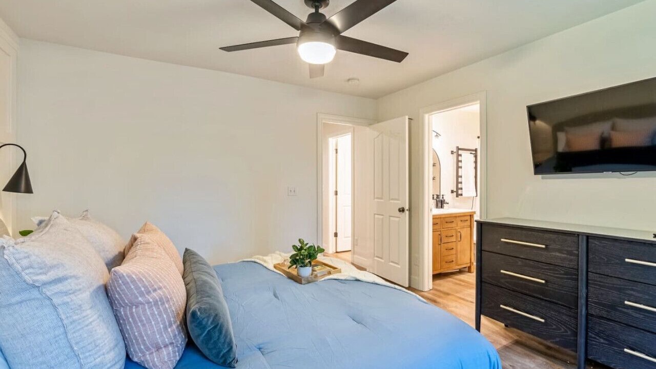 Photo of Bedroom in Pleasant Grove