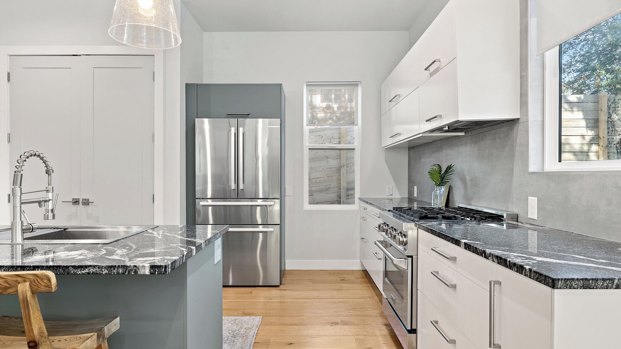 Photo of Kitchen in Lakeland Park