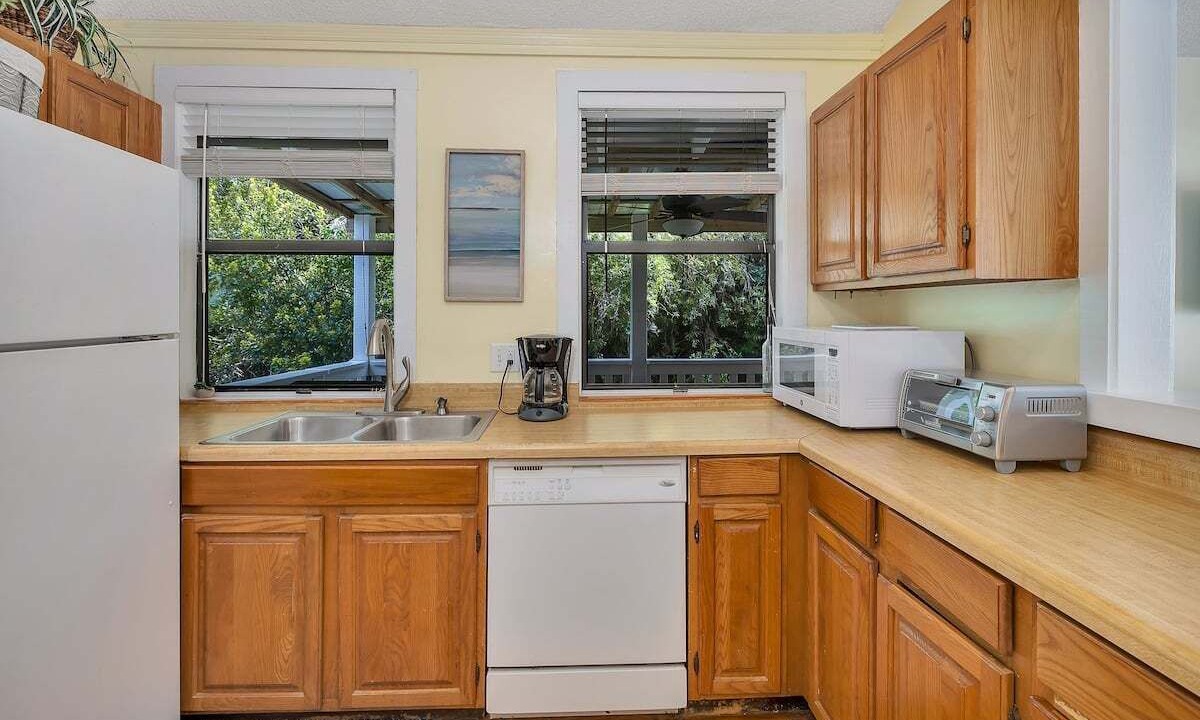 Photo of Kitchen in St. Simons Island