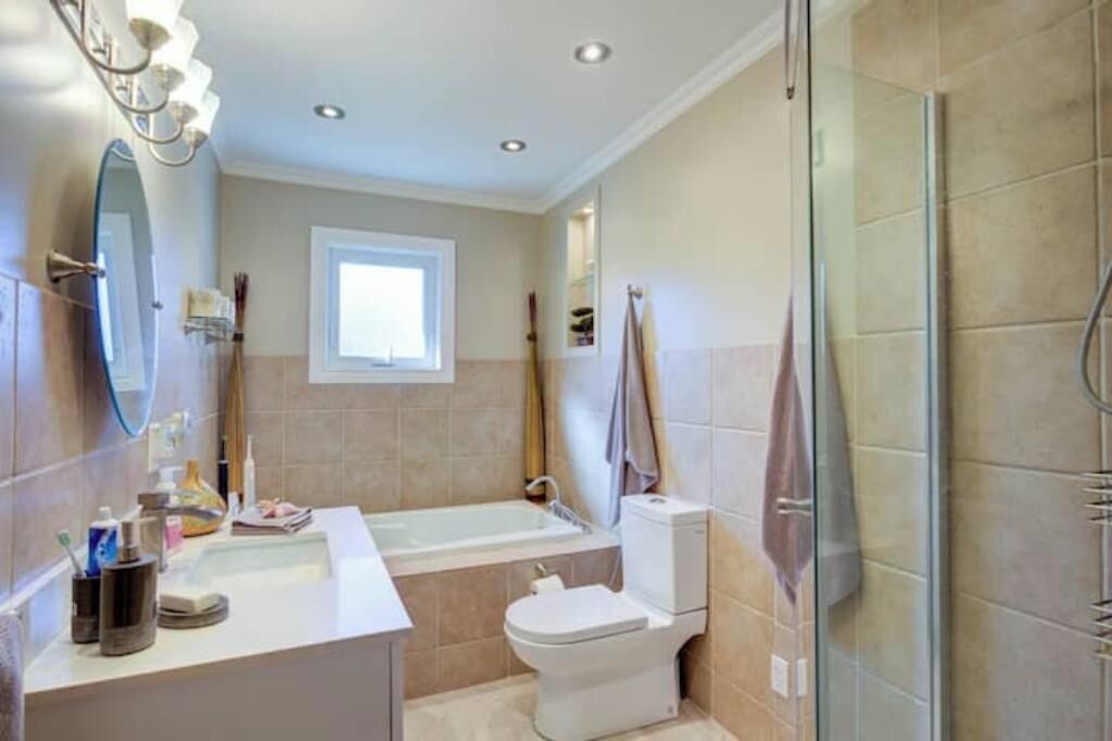 Photo of Bathroom in Wasaga Beach