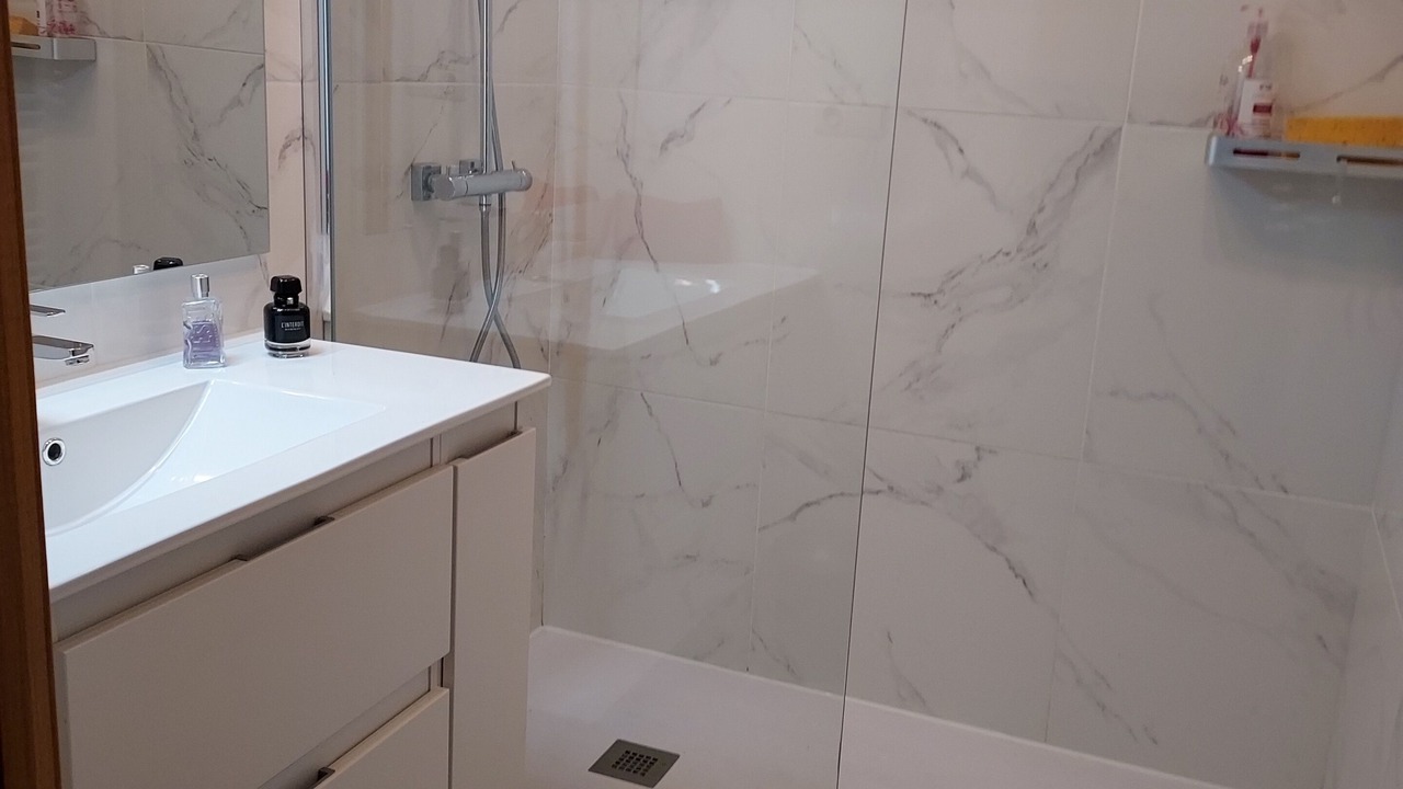 Photo of Bathroom in Thedirac