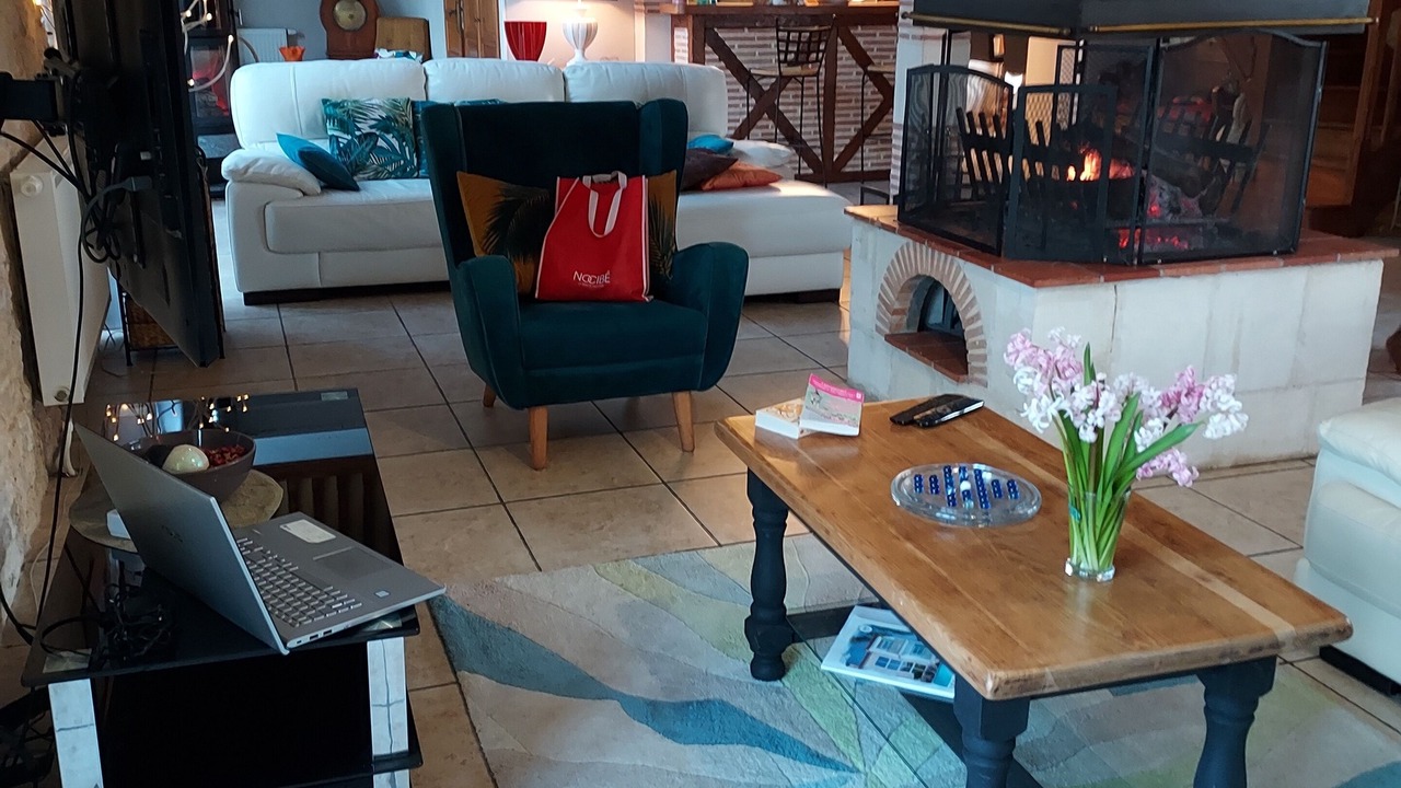 Photo of Livingroom in Thedirac