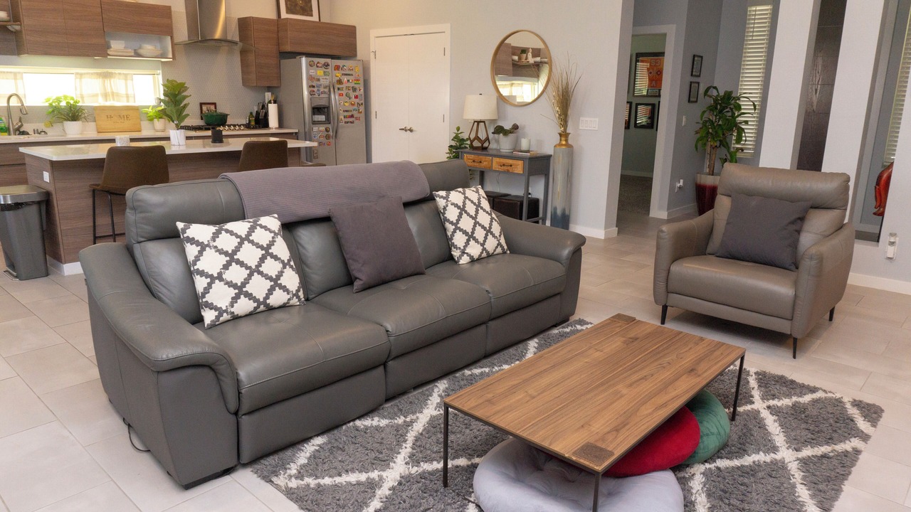 Photo of Livingroom in Horizon City