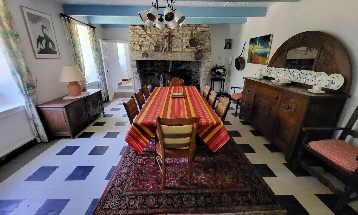 Photo of Others in Esquibien