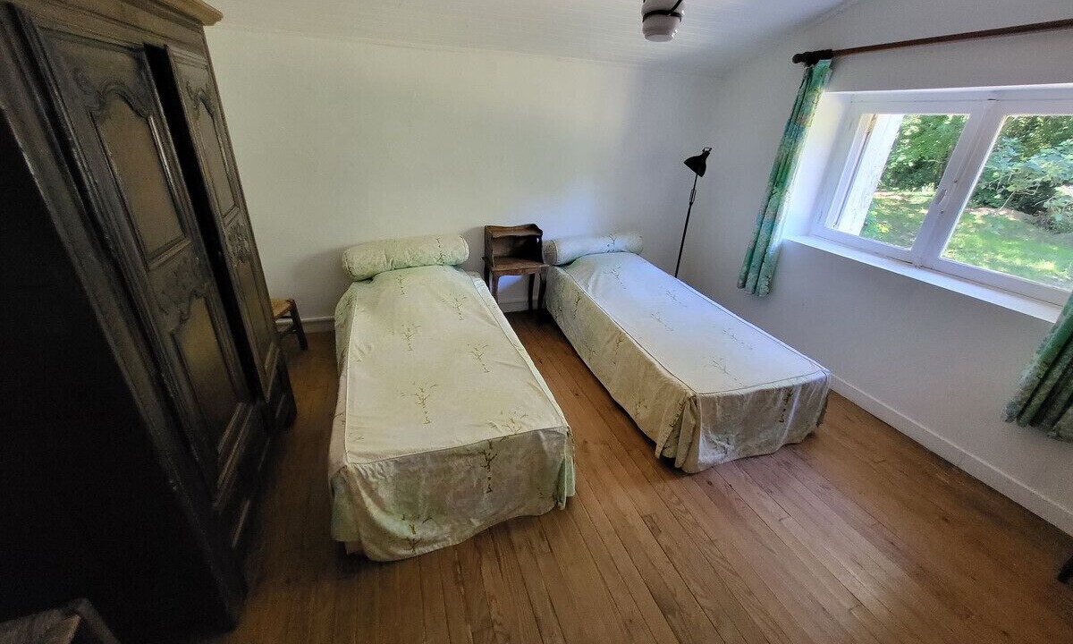 Photo of Bedroom in Esquibien