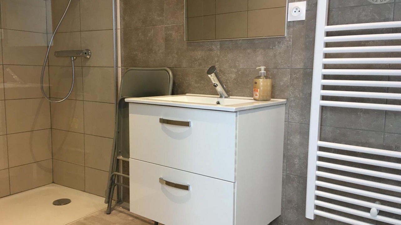 Photo of Bathroom in Aniche