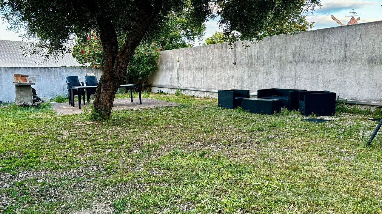 Photo of Outdoor in Tournezy