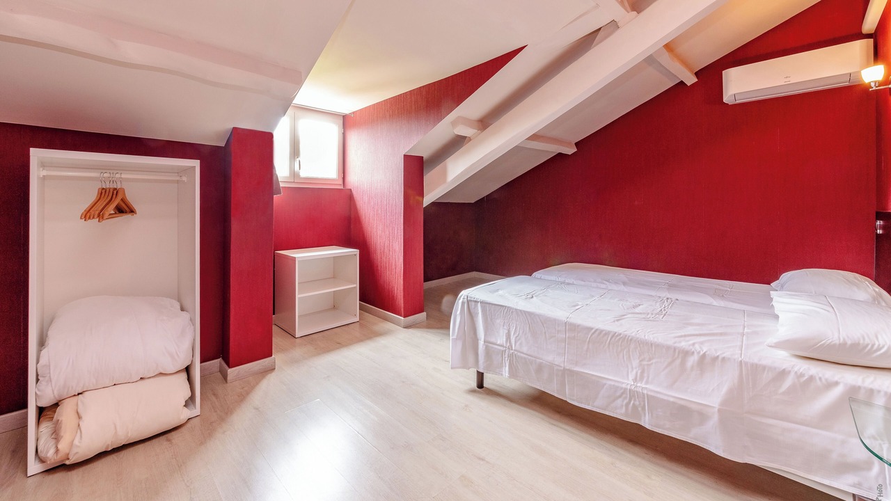 Photo of Bedroom in Lisle-sur-Tarn