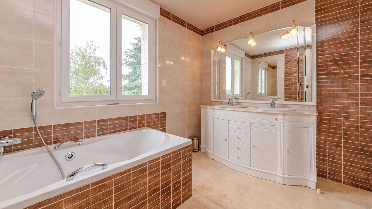 Photo of Bathroom in Lisle-sur-Tarn