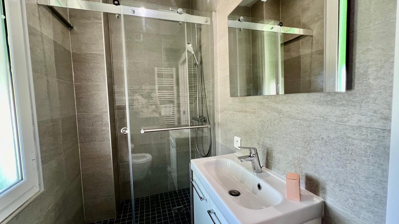 Photo of Bathroom in Beausoleil