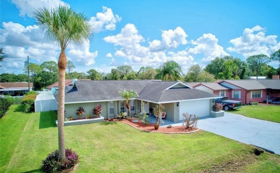 Photo of Others in Sebring
