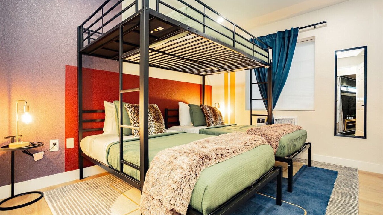 Photo of Bedroom in Gateway District