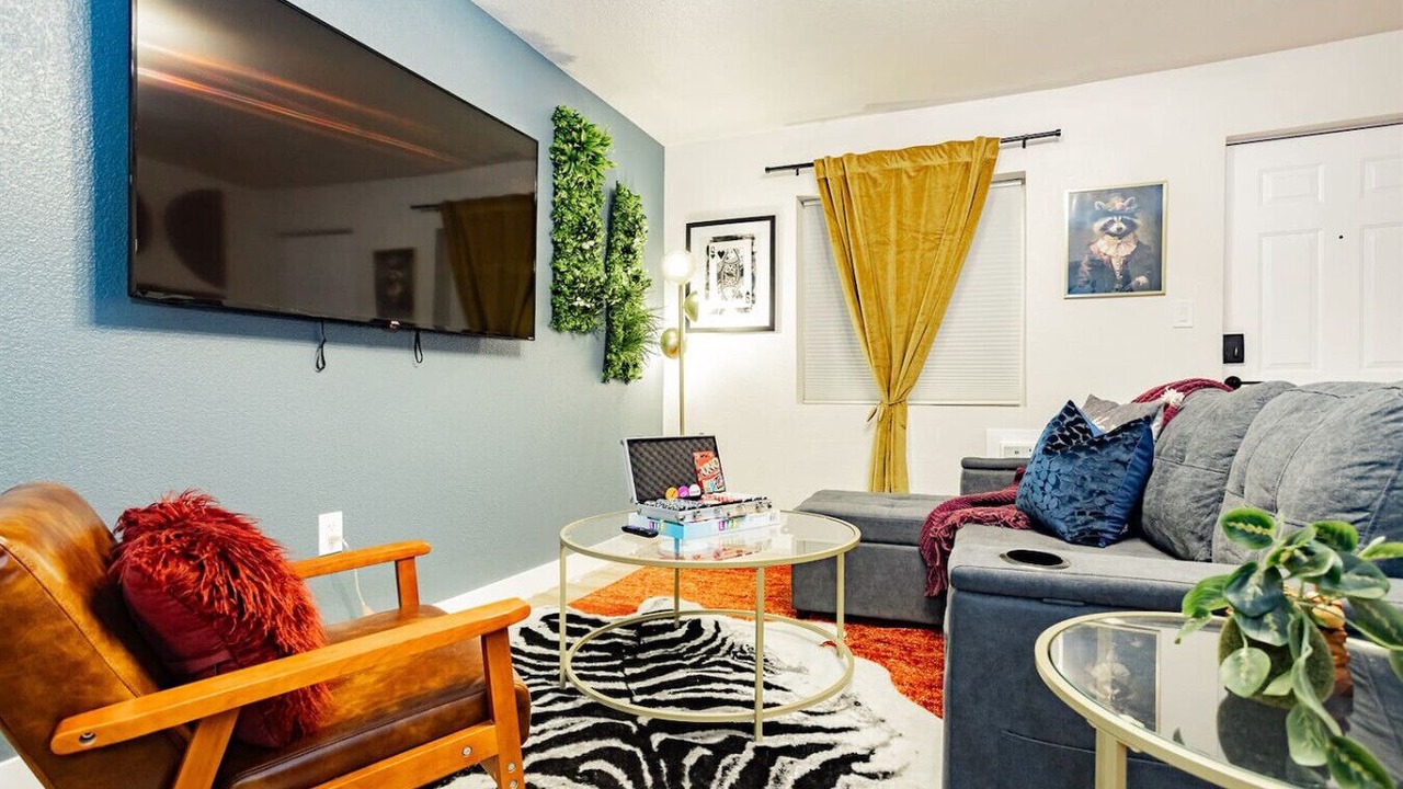 Photo of Livingroom in Gateway District