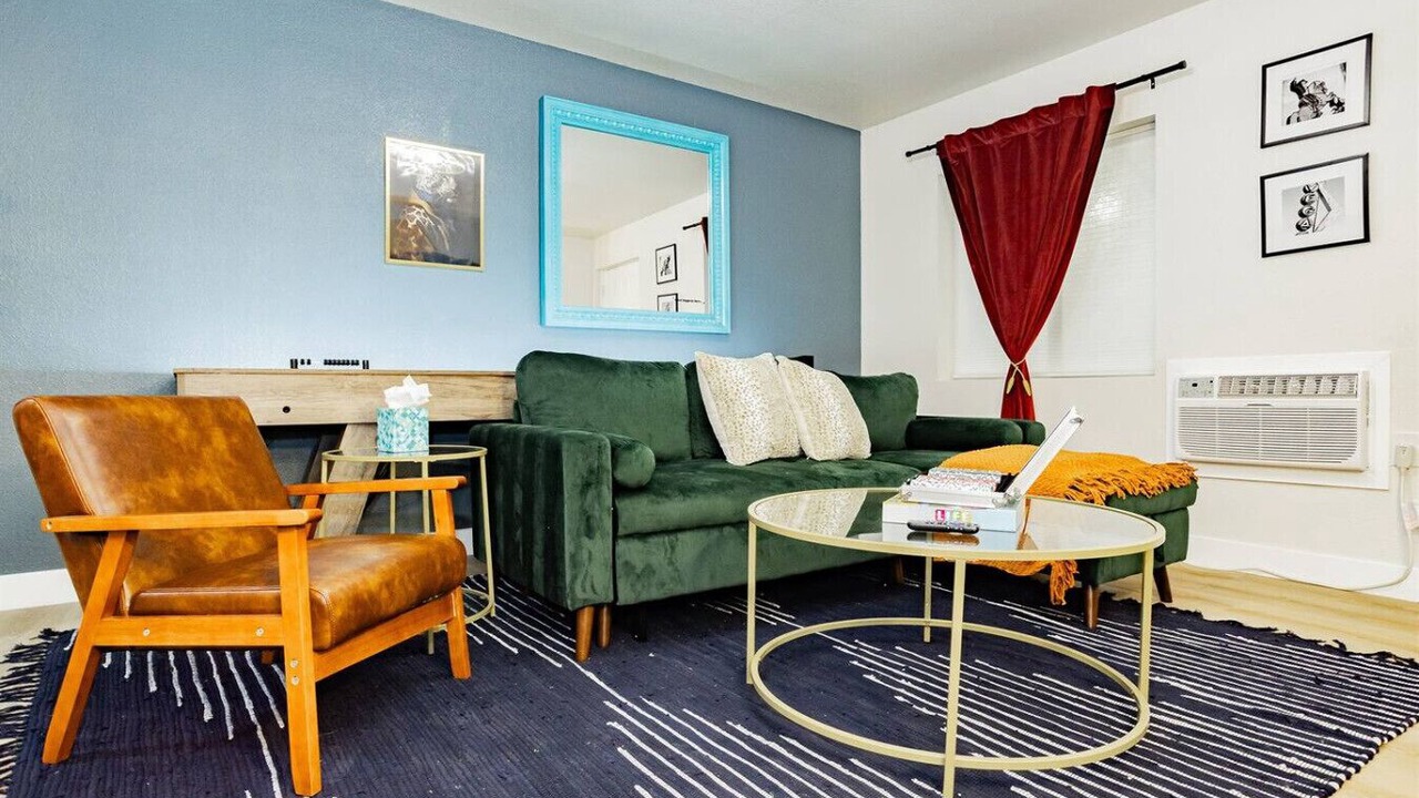 Photo of Livingroom in Gateway District