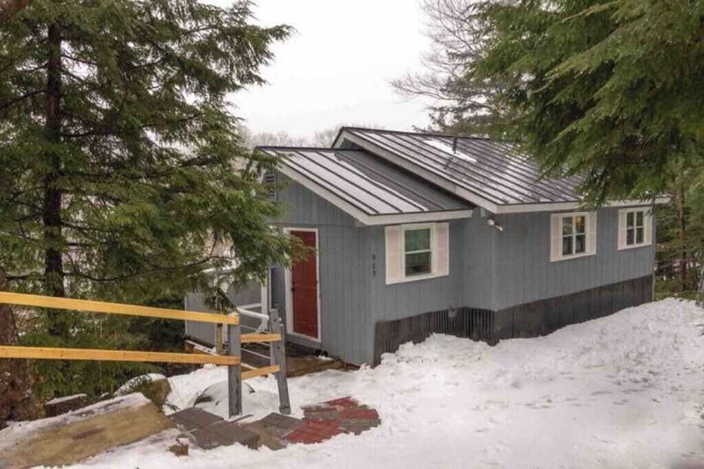 Photo of Outdoor in East Jamaica