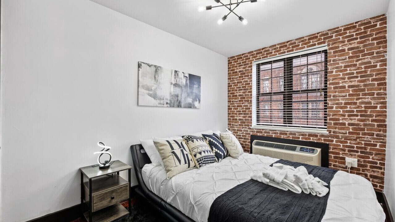 Photo of Others in Bushwick